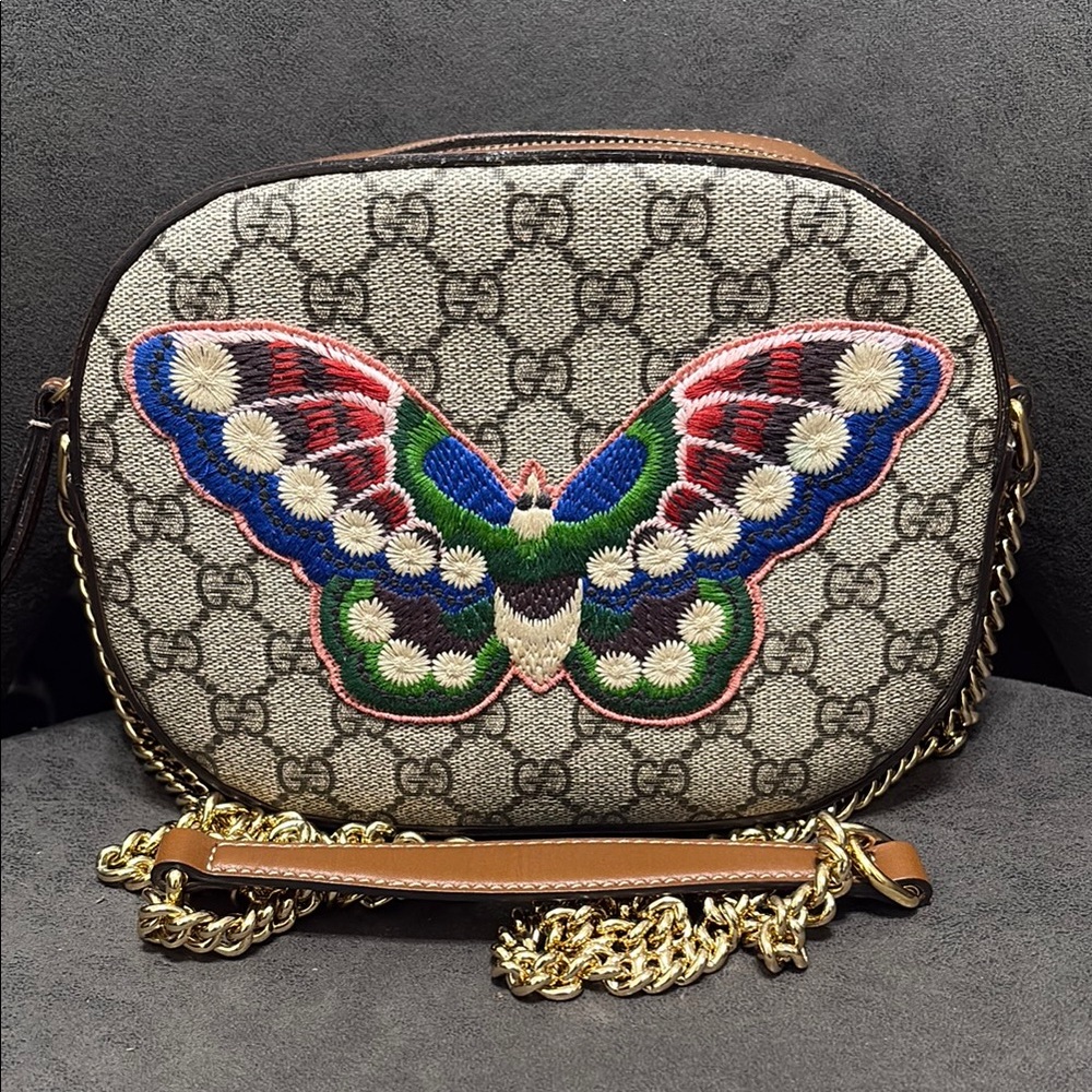 ❌SOLD other site❌Gucci Supreme Canvas Butterfly Embroidered crossbody bag